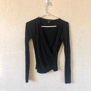 FOREVER 21 BLACK WRAP SHIRT